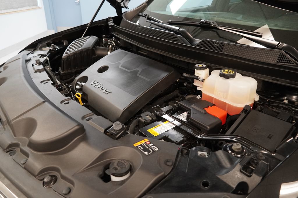 Certified 2023 Chevrolet Traverse LT image 18