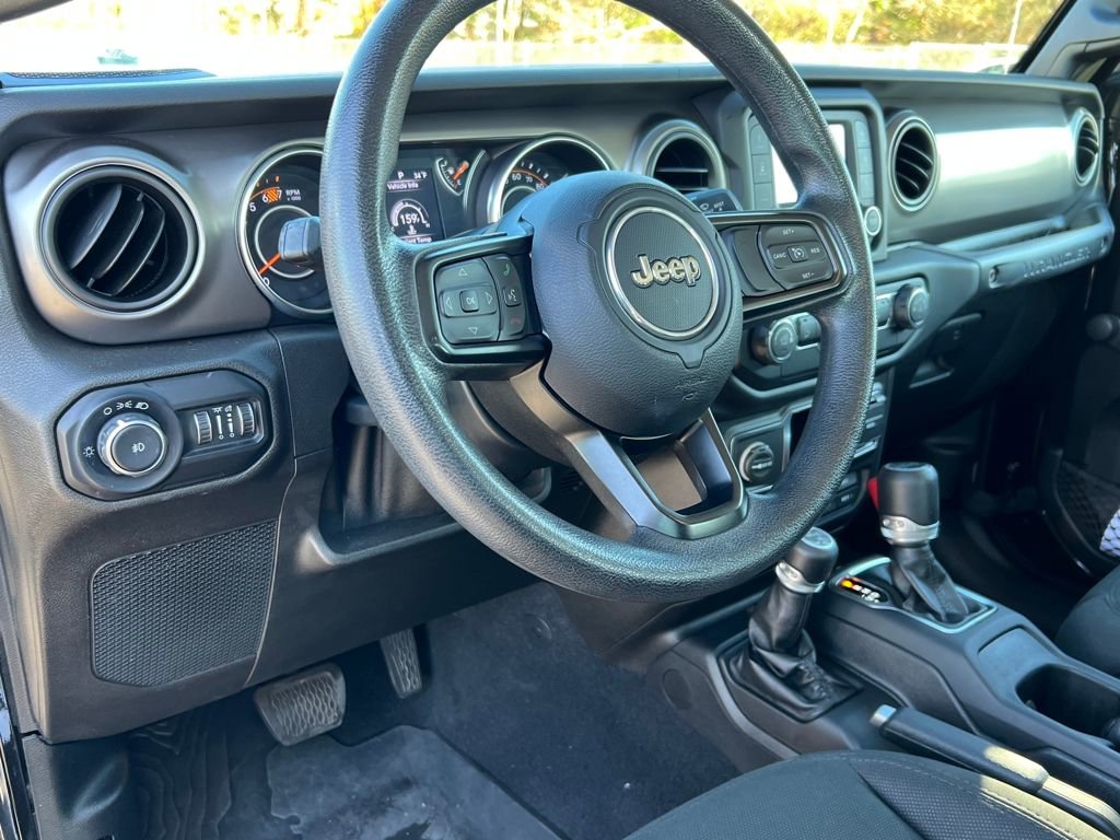 Used 2019 Jeep Wrangler Unlimited Sport image 24