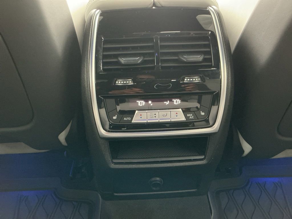 Used 2021 BMW X6 M w/ Competition Package image 27