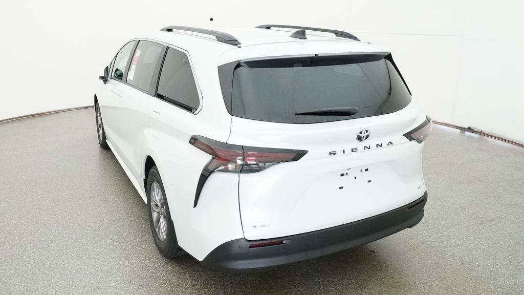 New 2026 Toyota Sienna XLE FWD image 10