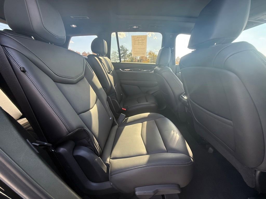 Certified 2025 Cadillac XT6 Premium Luxury image 24