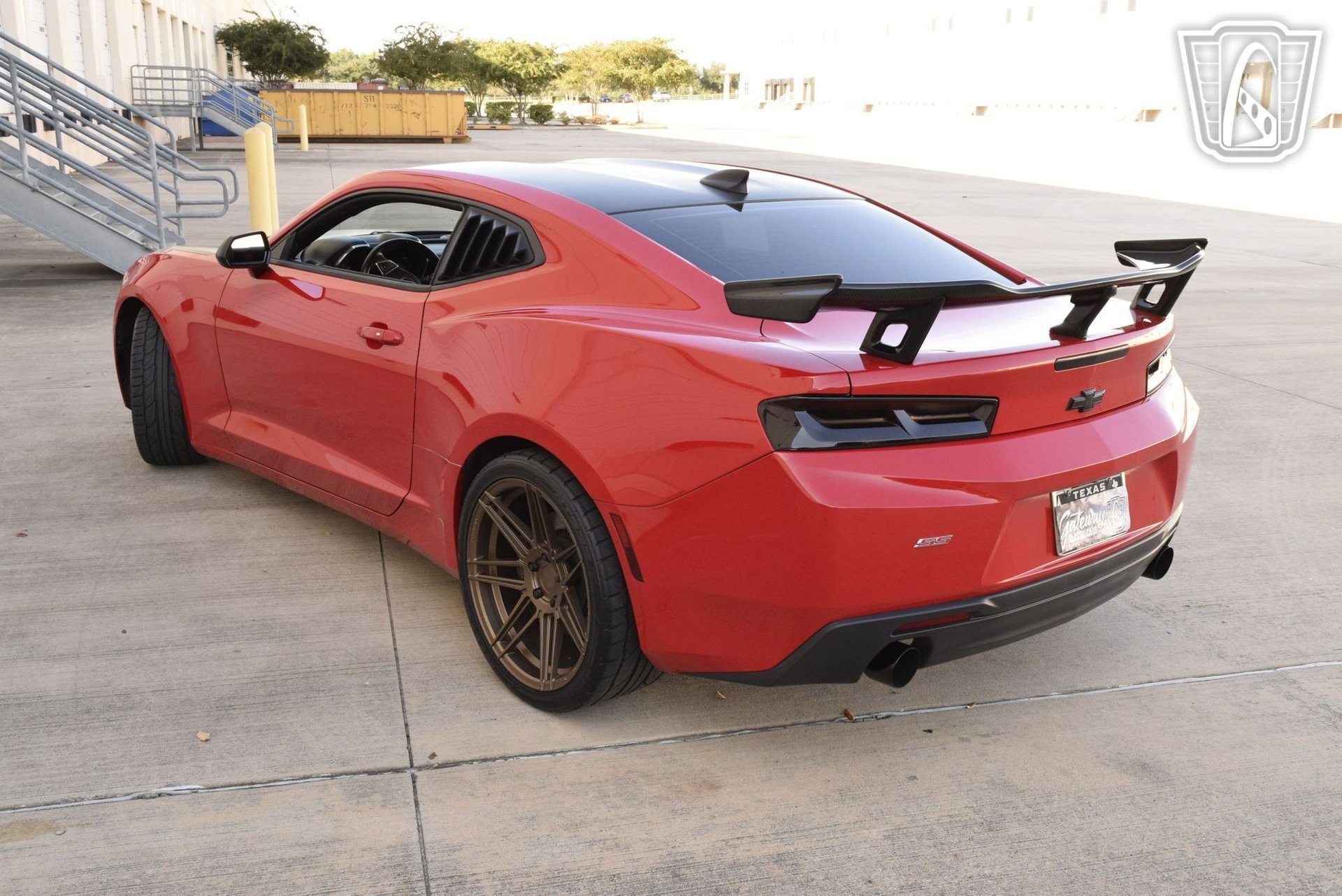 Used 2016 Chevrolet Camaro SS RWD image 7
