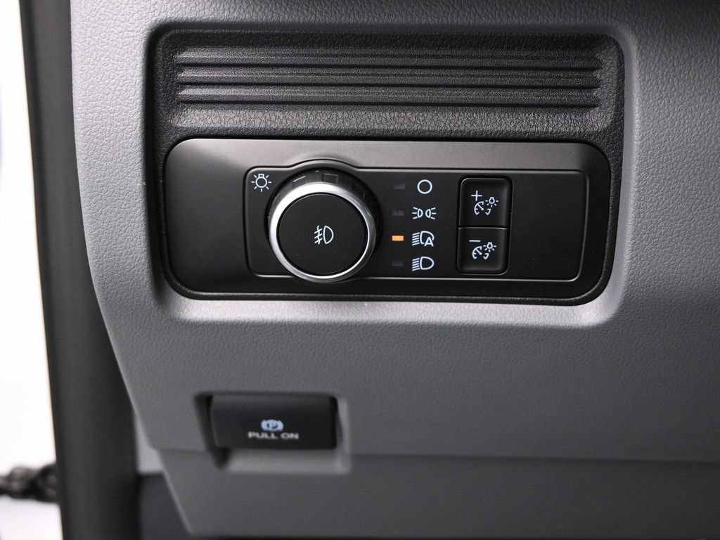 New 2026 Ford F550 2WD Regular Cab Super Duty image 15