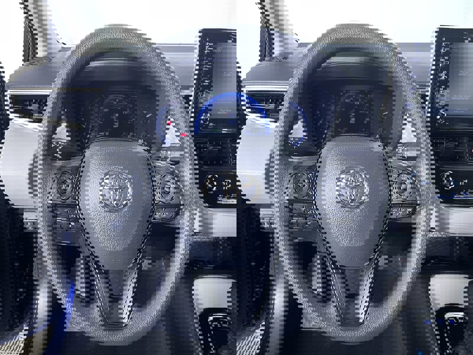 Used 2021 Toyota Corolla LE image 16