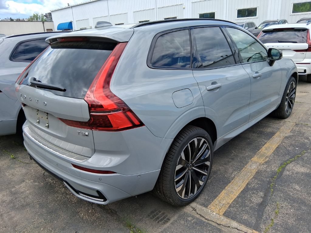 New 2026 Volvo XC60 T8 Ultra w/ Protection Package Premier AWD/4WD image 6