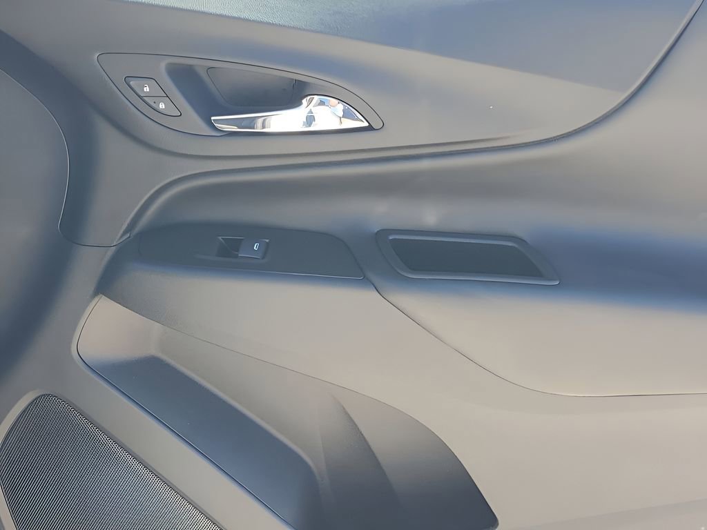 Used 2023 Chevrolet Equinox LT image 44