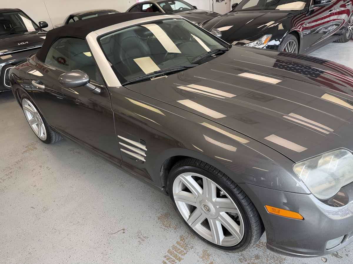 Used 2005 Chrysler Crossfire Limited RWD image 39