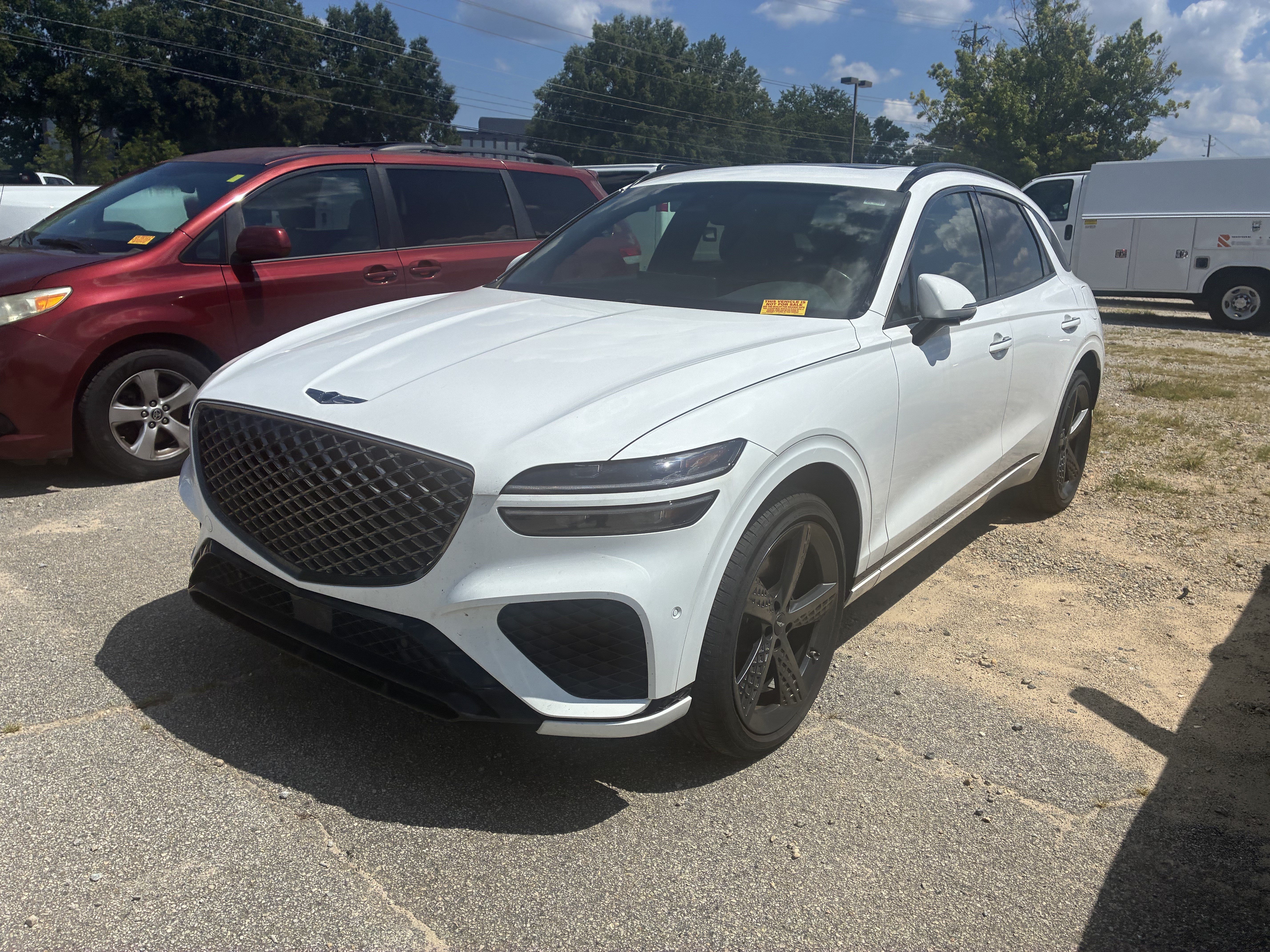 Used 2022 Genesis GV70 2.5T w/ Sport Prestige Package AWD/4WD image 3