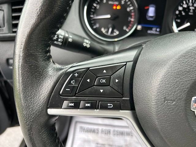 Used 2019 Nissan Rogue AWD image 15
