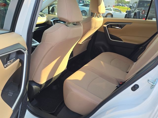 Used 2023 Toyota RAV4 XLE w/ Convenience Package FWD image 10