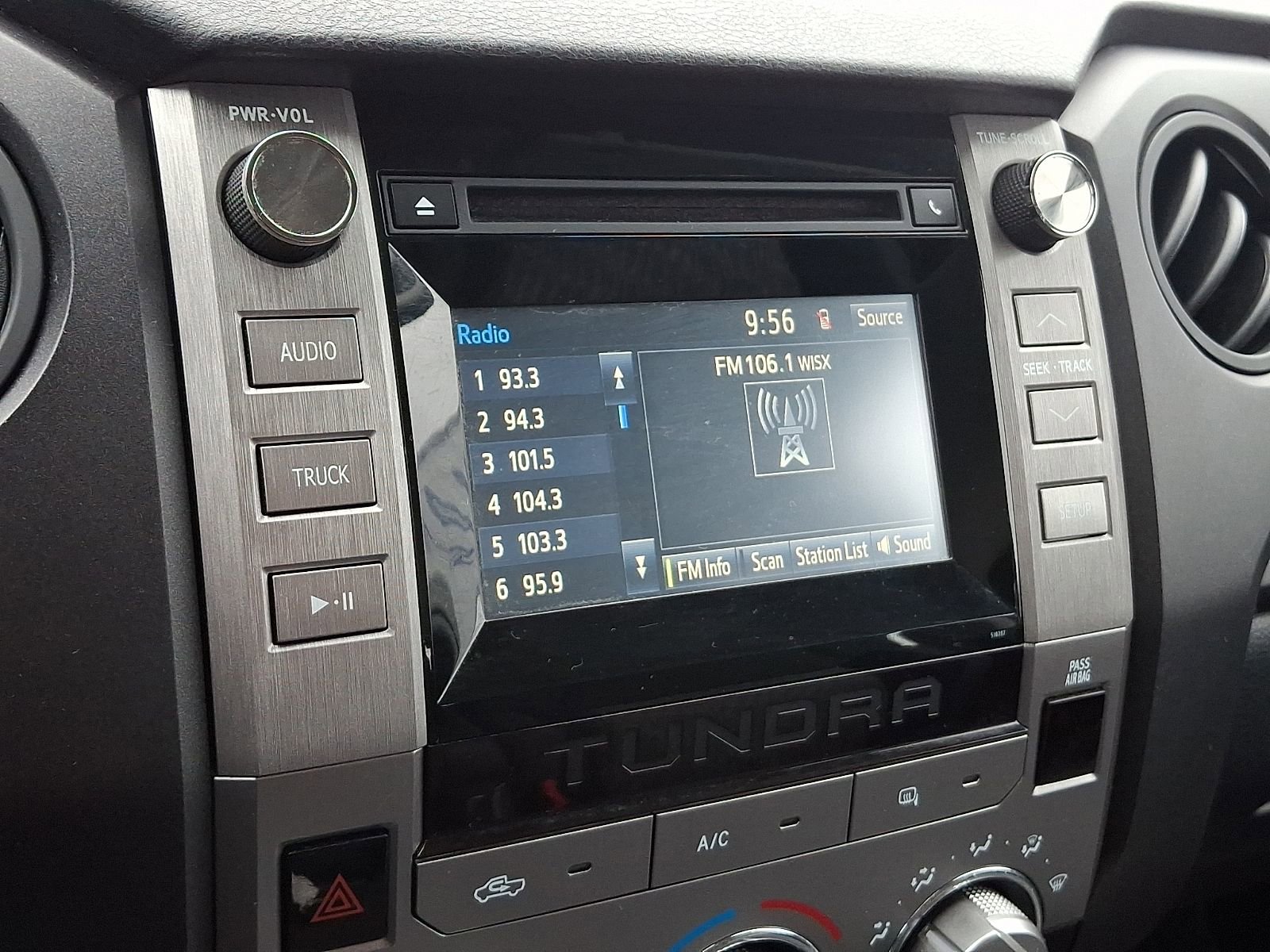 Used 2018 Toyota Tundra SR image 17