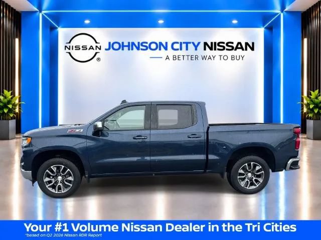 Used 2022 Chevrolet Silverado 1500 LT AWD/4WD image 7