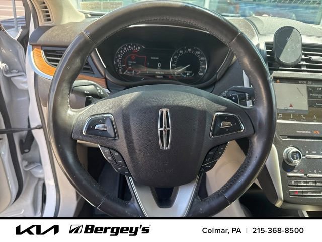 Used 2018 Lincoln MKC Select w/ Select Plus Package AWD/4WD image 11