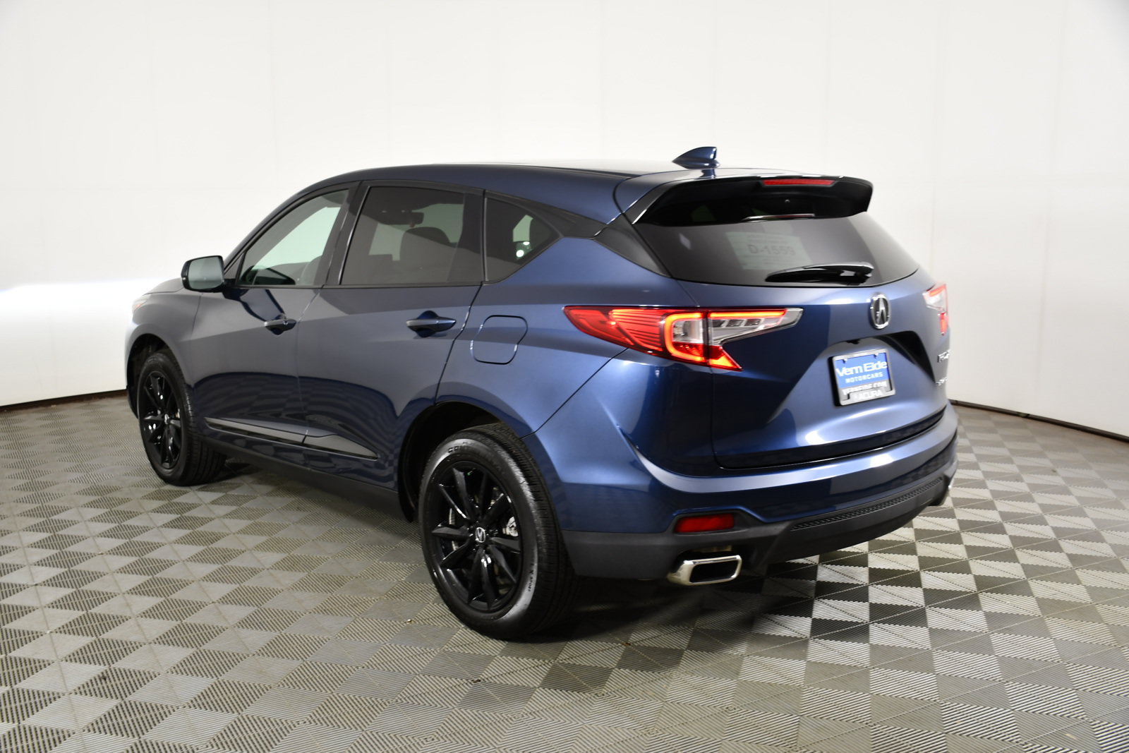 Used 2025 Acura RDX SH-AWD image 8