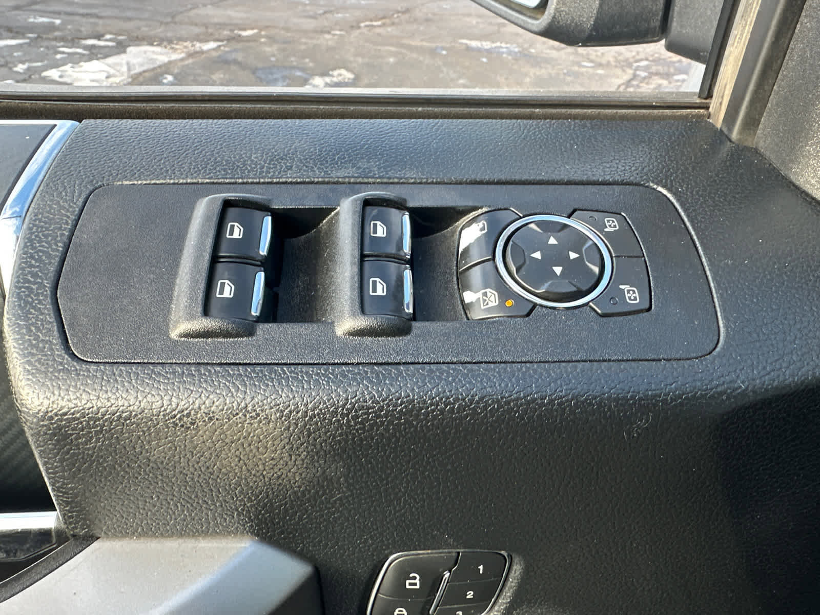 Used 2019 Ford F150 Lariat w/ Equipment Group 502A Luxury image 30