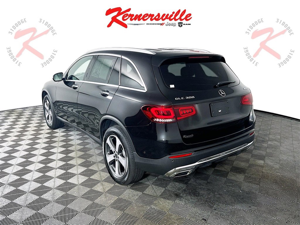 Used 2021 Mercedes-Benz GLC 300 4MATIC w/ Premium Package image 5