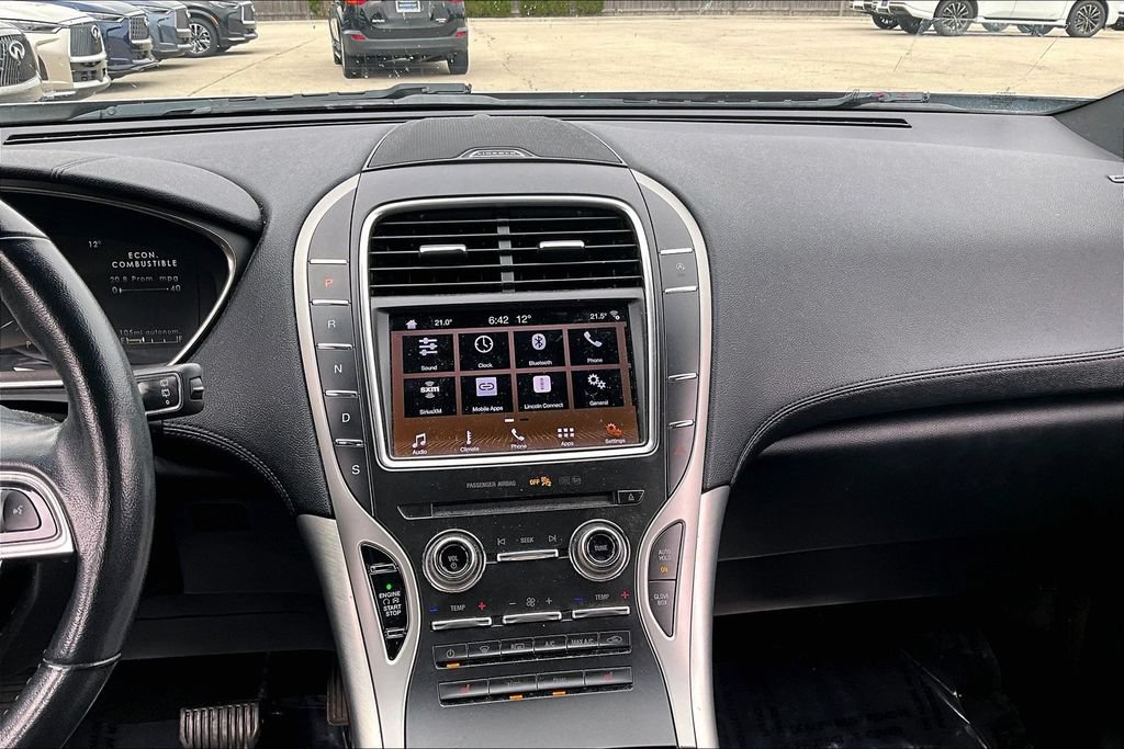 Used 2019 Lincoln Nautilus Premier AWD/4WD image 19