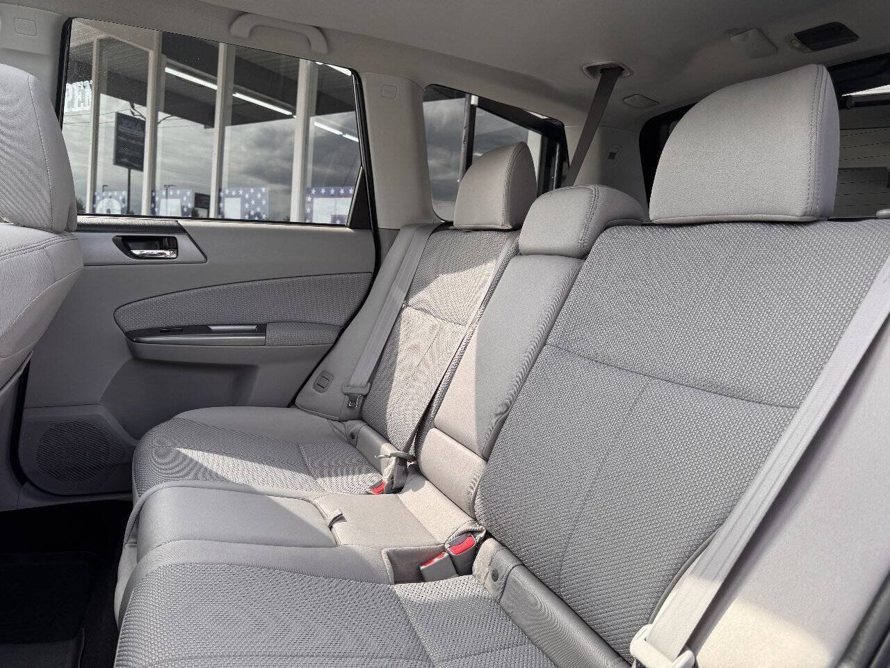 Used 2011 Subaru Forester 2.5X Premium AWD/4WD image 27