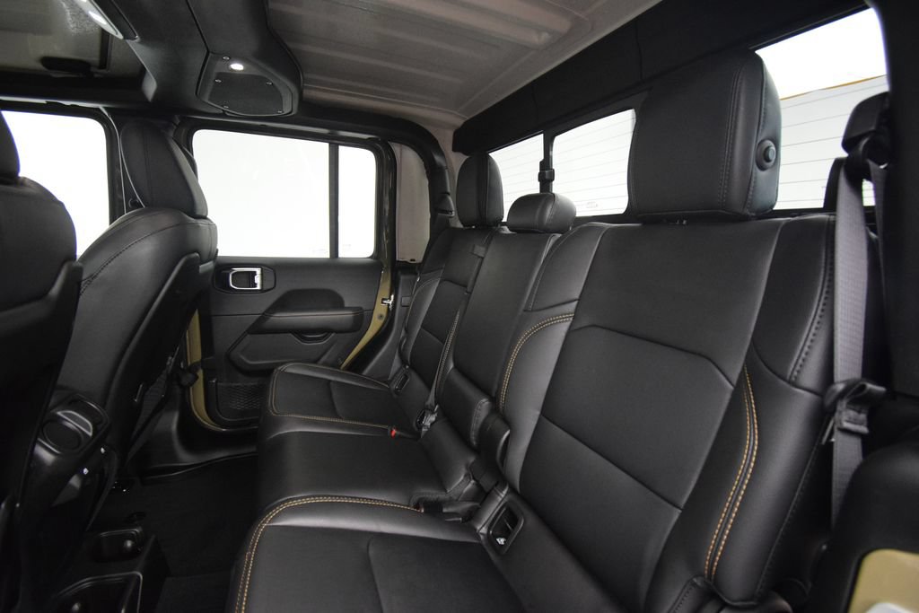 Used 2025 Jeep Gladiator Sport AWD/4WD image 24