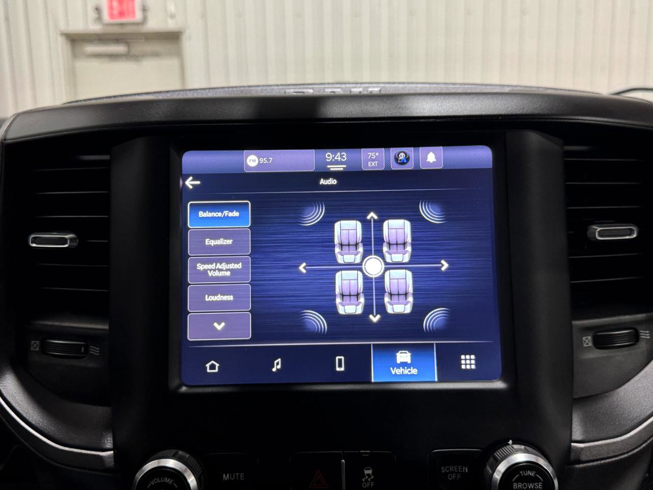 Used 2023 RAM 3500 Tradesman w/ Towing Technology Group AWD/4WD image 40