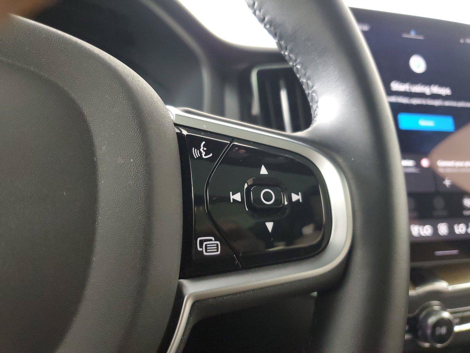 Used 2026 Volvo XC60 B5 Plus AWD/4WD image 26