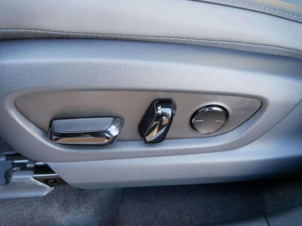 New 2026 Lexus RZ 350e 2WD image 17