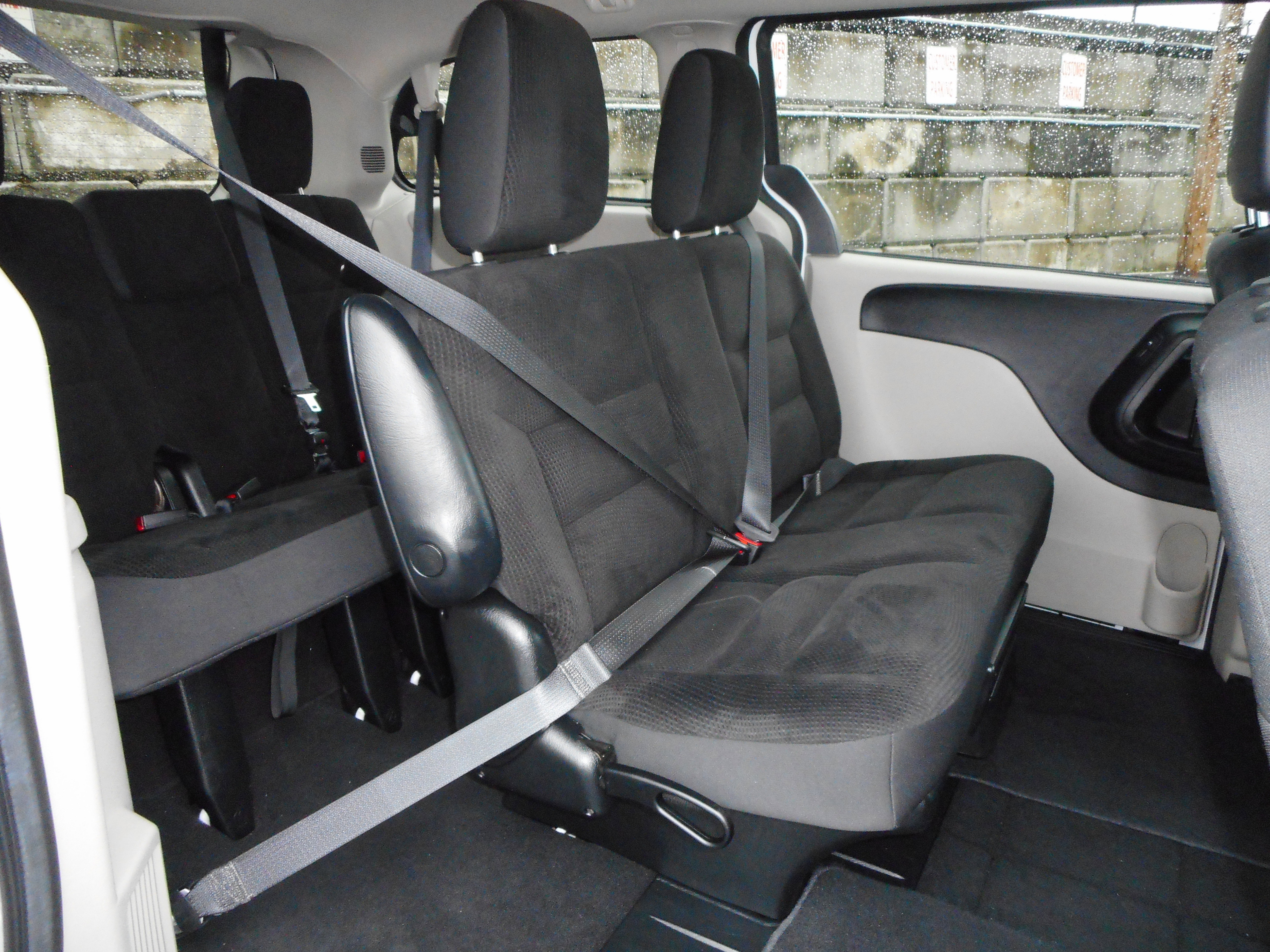 Used 2017 Dodge Grand Caravan SE w/ Power Window Group FWD image 26
