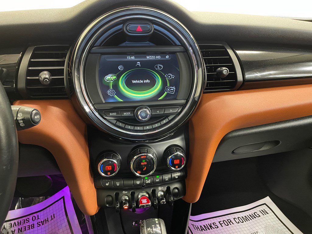 Used 2017 MINI Cooper 4-Door Hardtop image 23