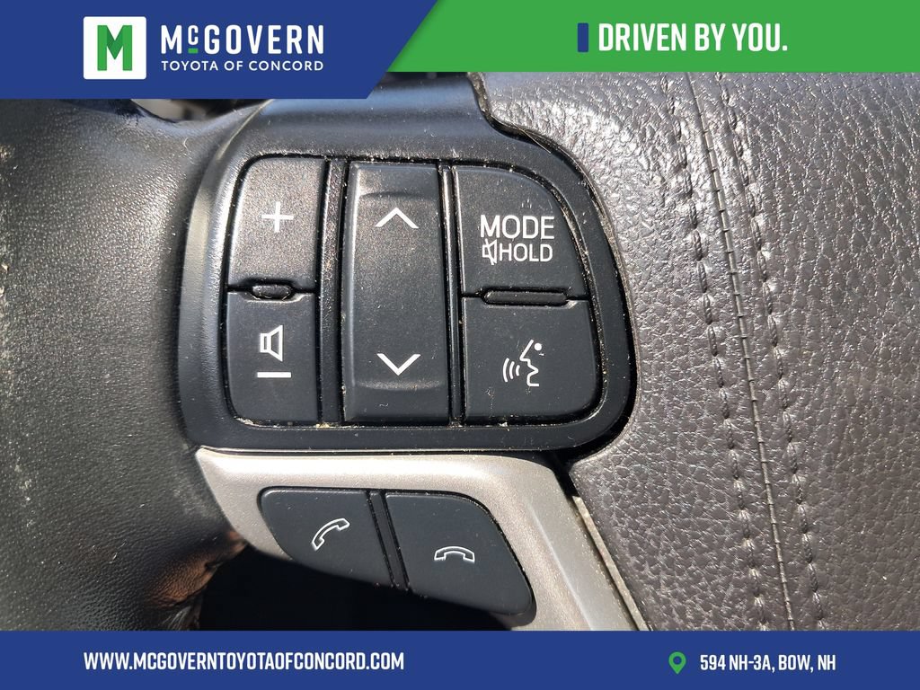 Used 2019 Toyota Highlander Plus AWD/4WD image 19