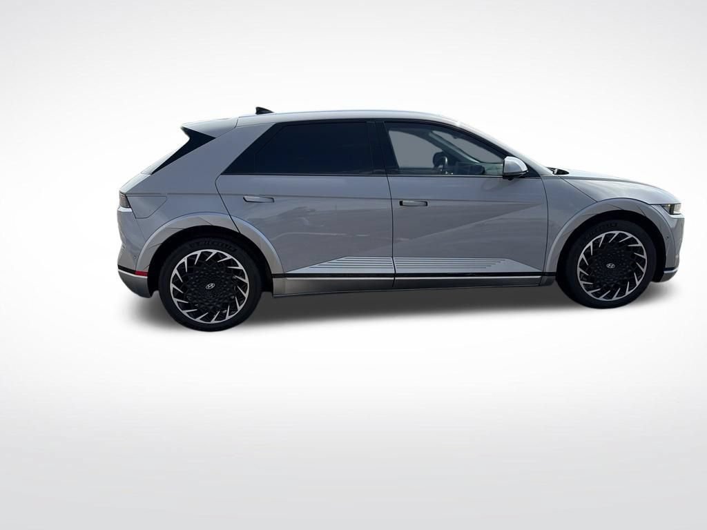 Used 2023 Hyundai Ioniq 5 Limited AWD/4WD image 6