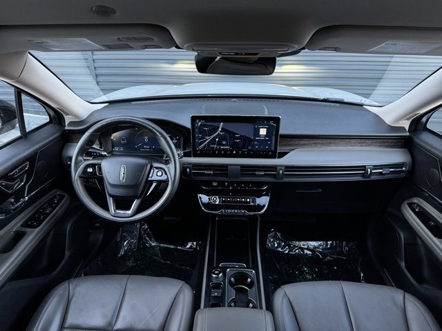 Used 2023 Lincoln Corsair Reserve w/ Equipment Group 201A image 15