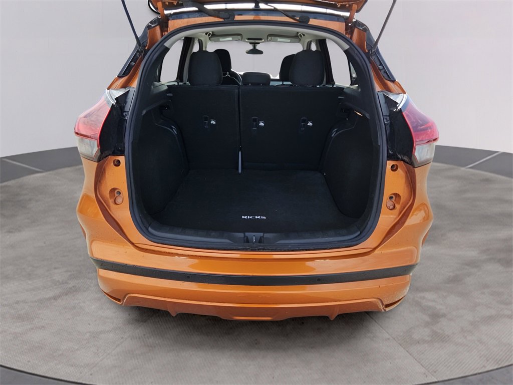 Used 2021 Nissan Kicks SV image 17