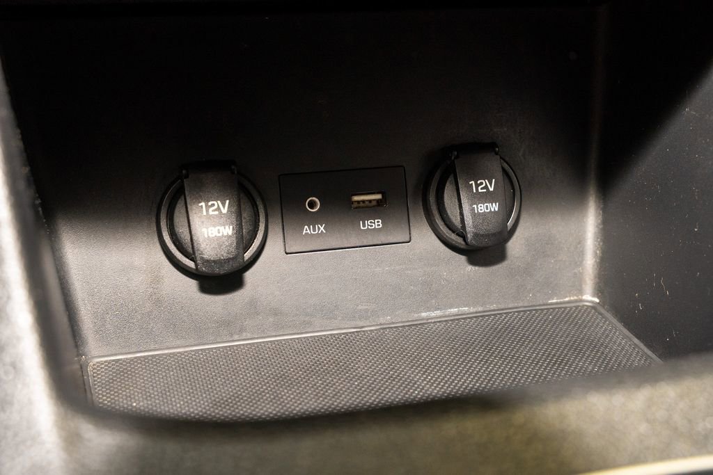 Used 2018 Hyundai Elantra GT image 14