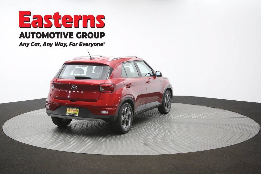 Used 2025 Hyundai Venue SEL FWD image 41