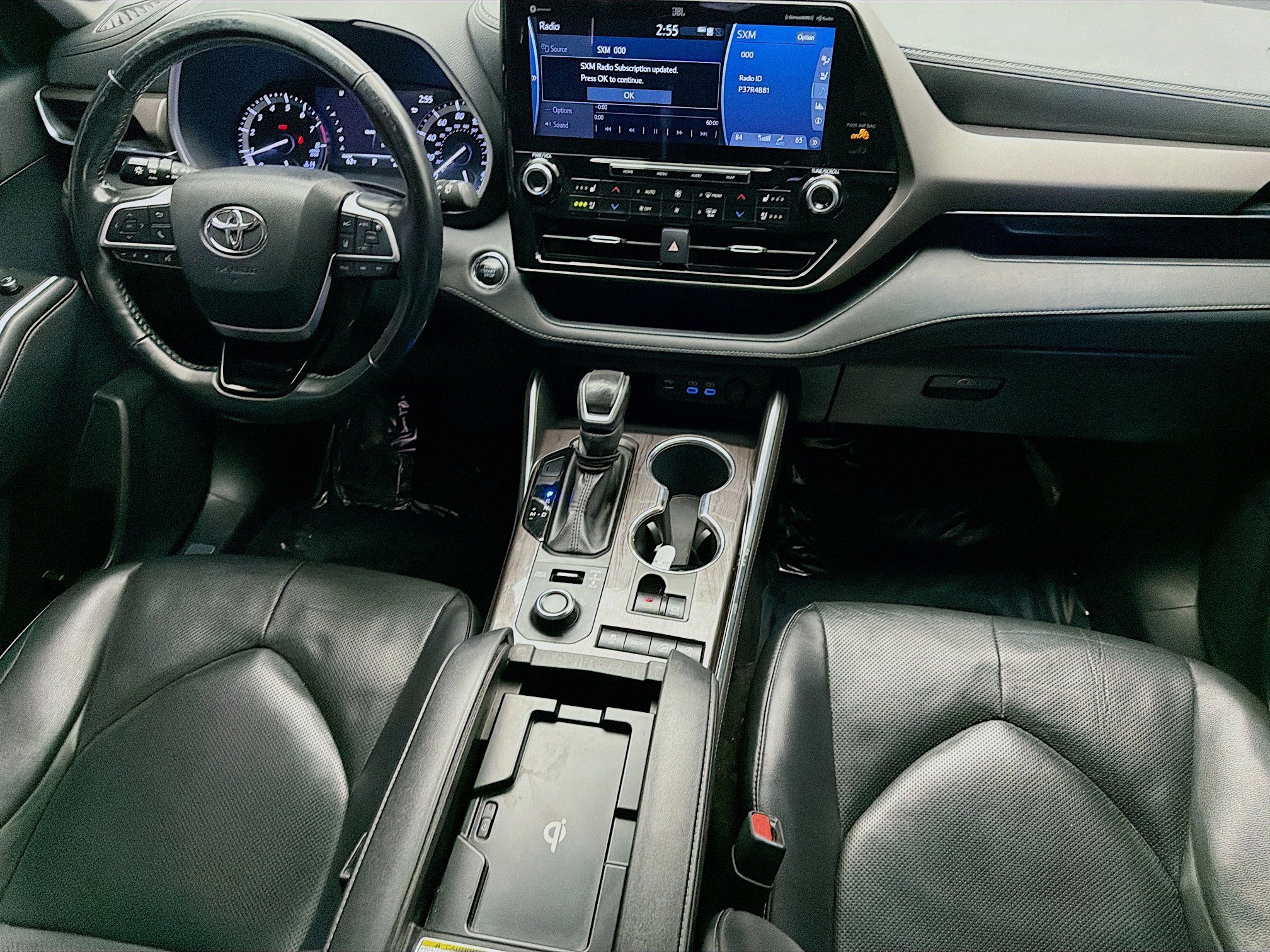 Used 2022 Toyota Highlander Limited image 12