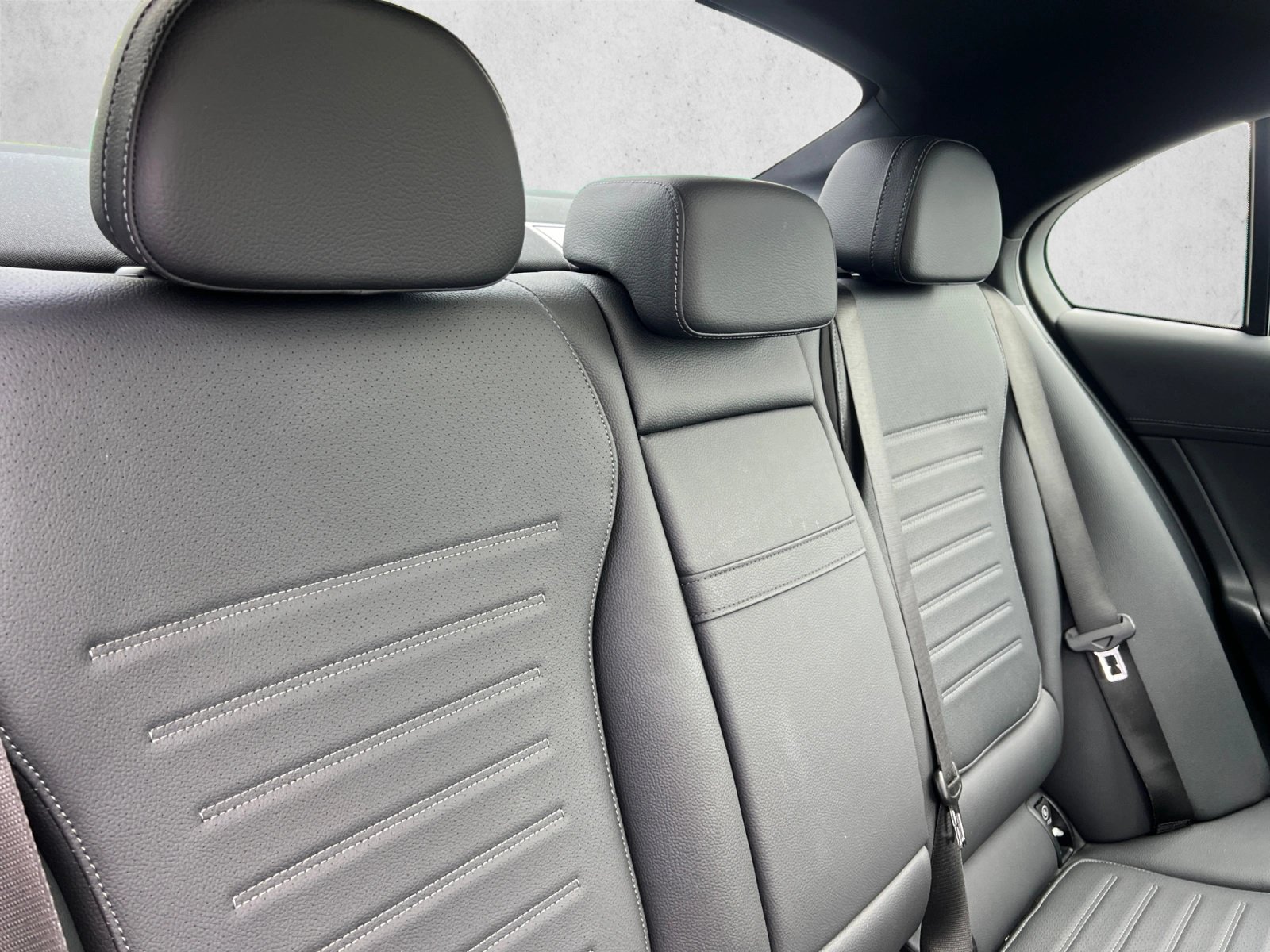 Certified 2026 Mercedes-Benz C 300 4MATIC Sedan image 24