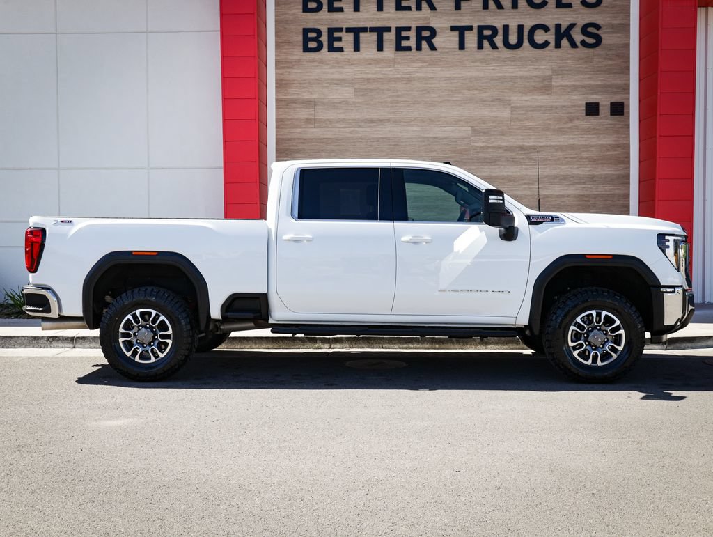 Used 2025 GMC Sierra 3500 SLE w/ SLE Convenience Package AWD/4WD image 2