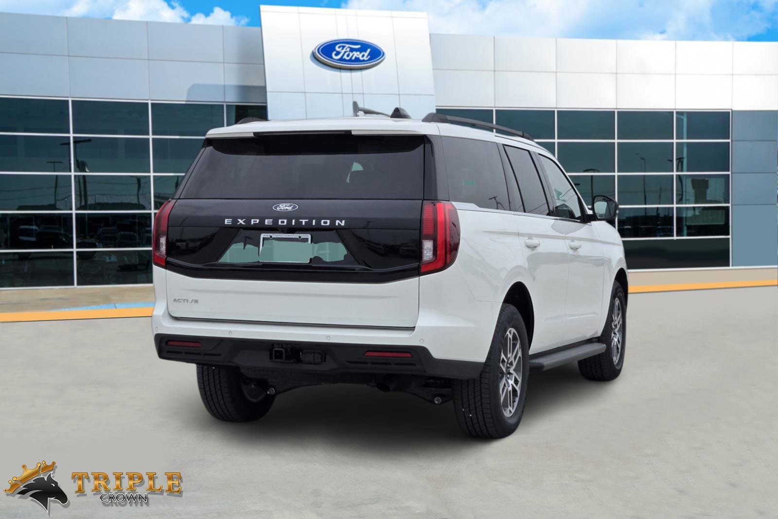 New 2026 Ford Expedition Active RWD image 5