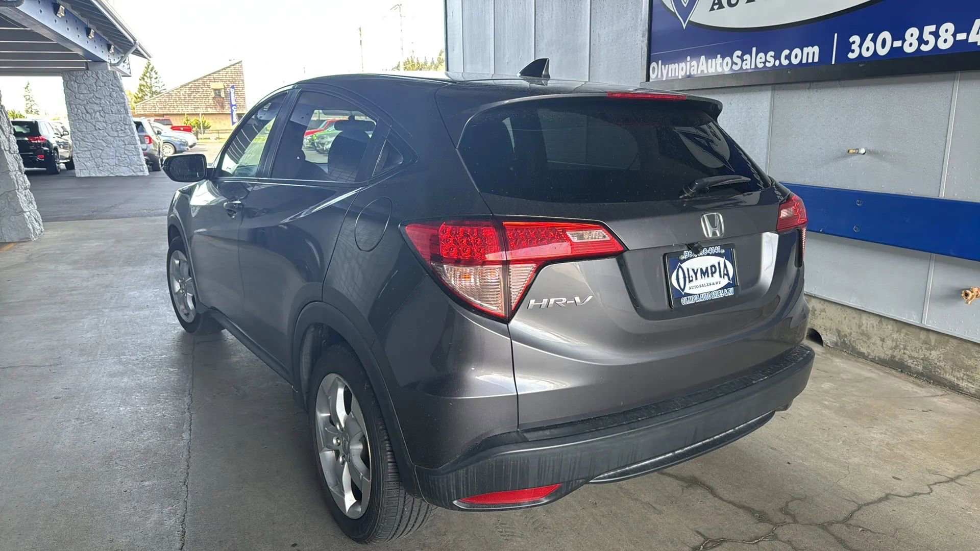 Used 2016 Honda HR-V EX image 4