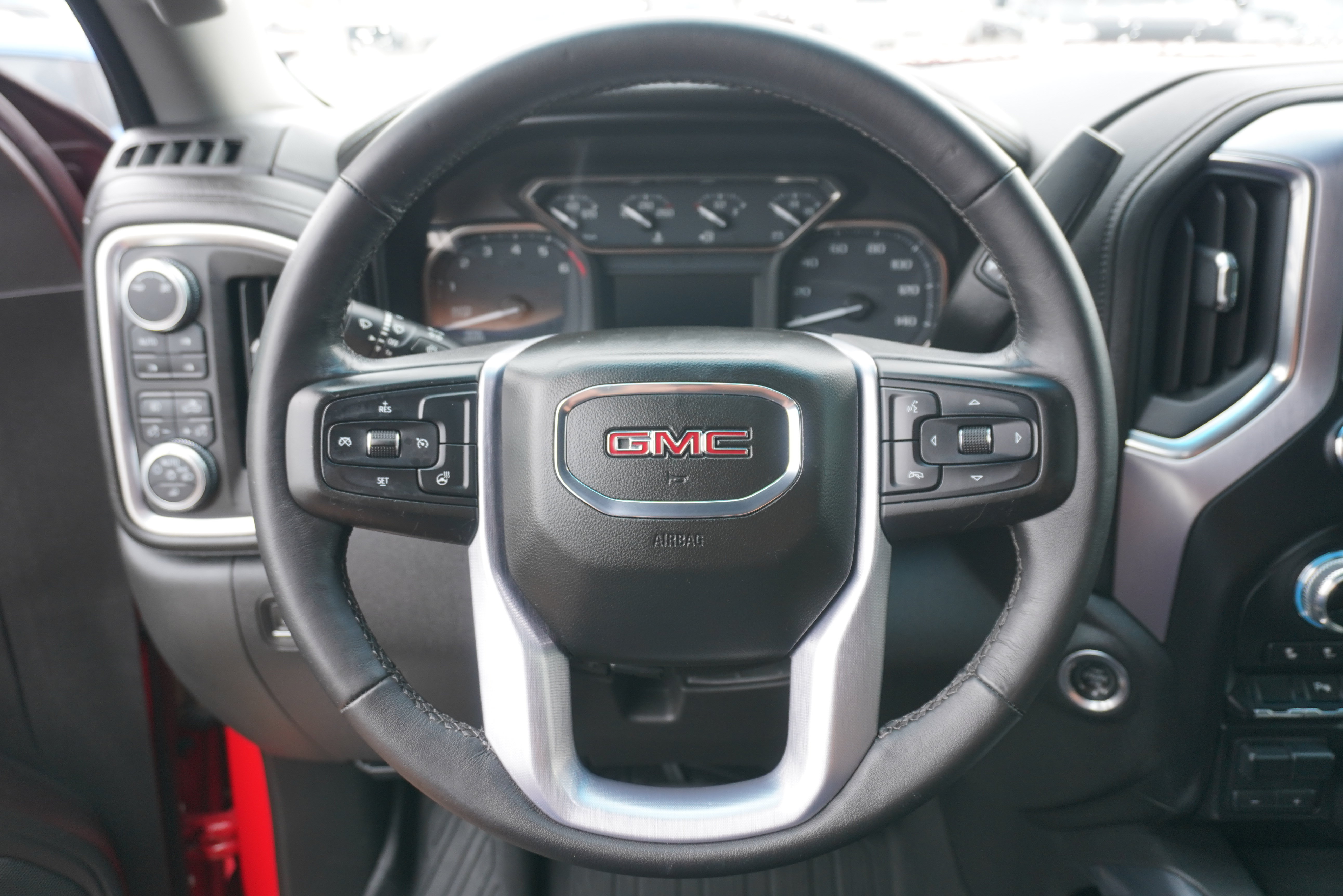Used 2019 GMC Sierra 1500 SLT AWD/4WD image 19