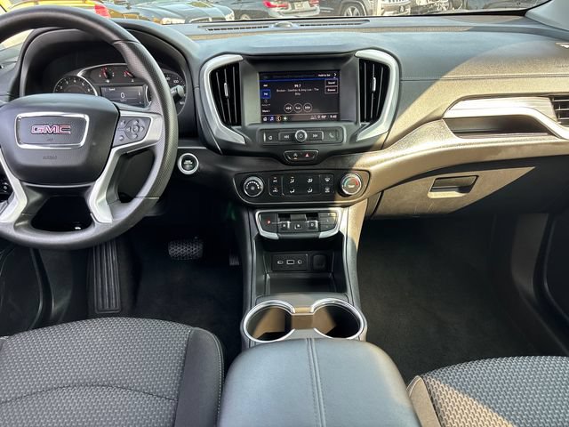 Used 2024 GMC Terrain SLE AWD/4WD image 10