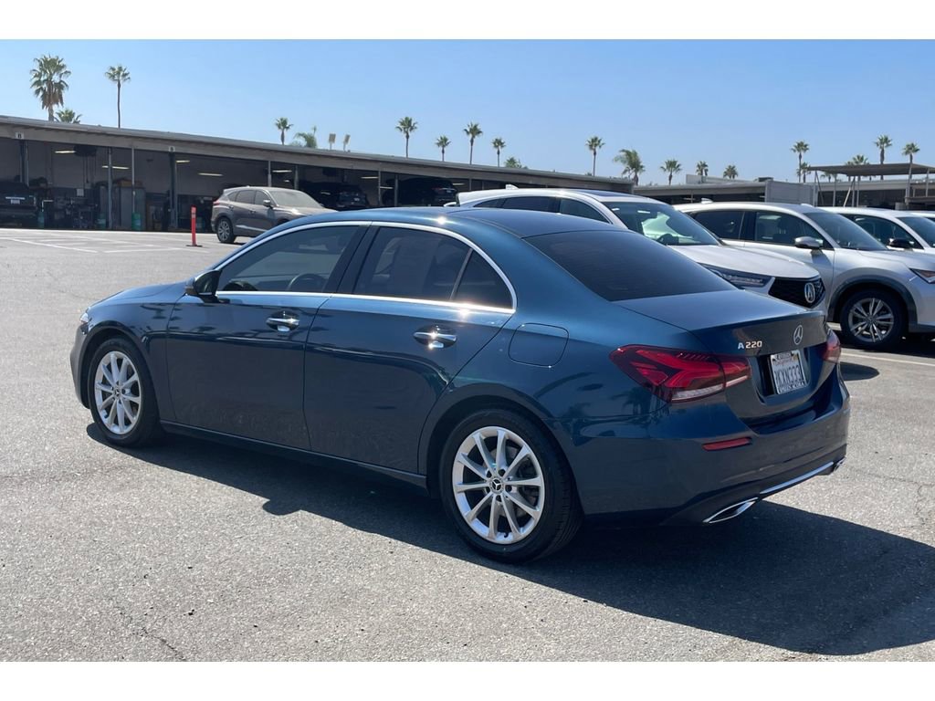 Used 2021 Mercedes-Benz A 220 image 3