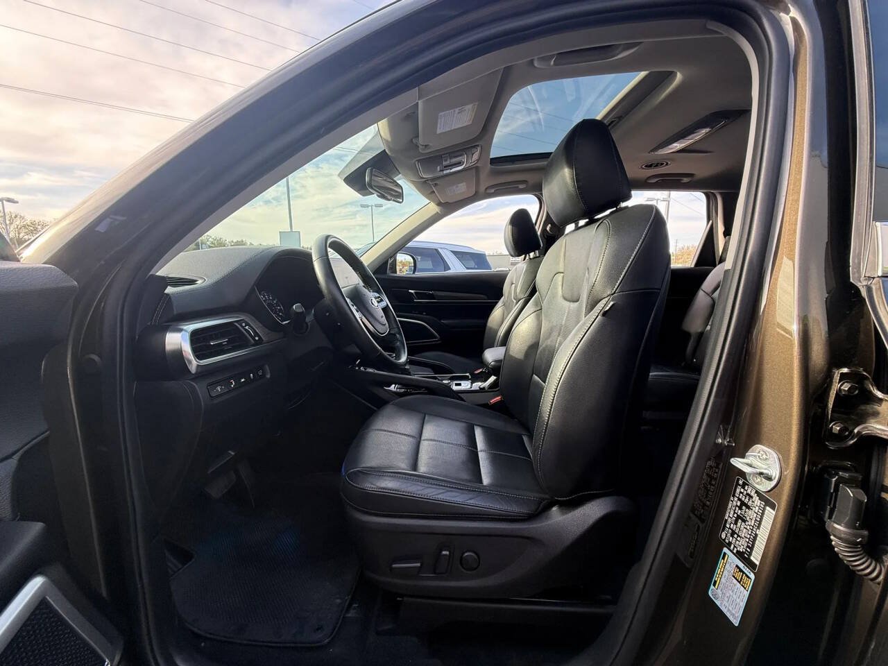 Used 2020 Kia Telluride EX w/ EX Premium Package FWD image 10