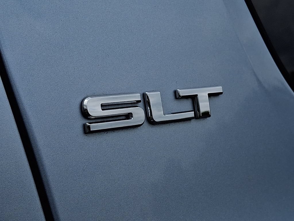 Certified 2017 GMC Acadia SLT FWD image 34
