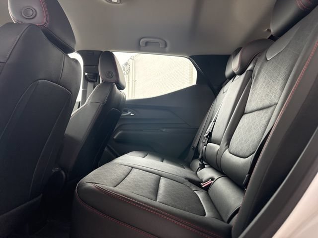 New 2027 Chevrolet Bolt RS FWD image 31