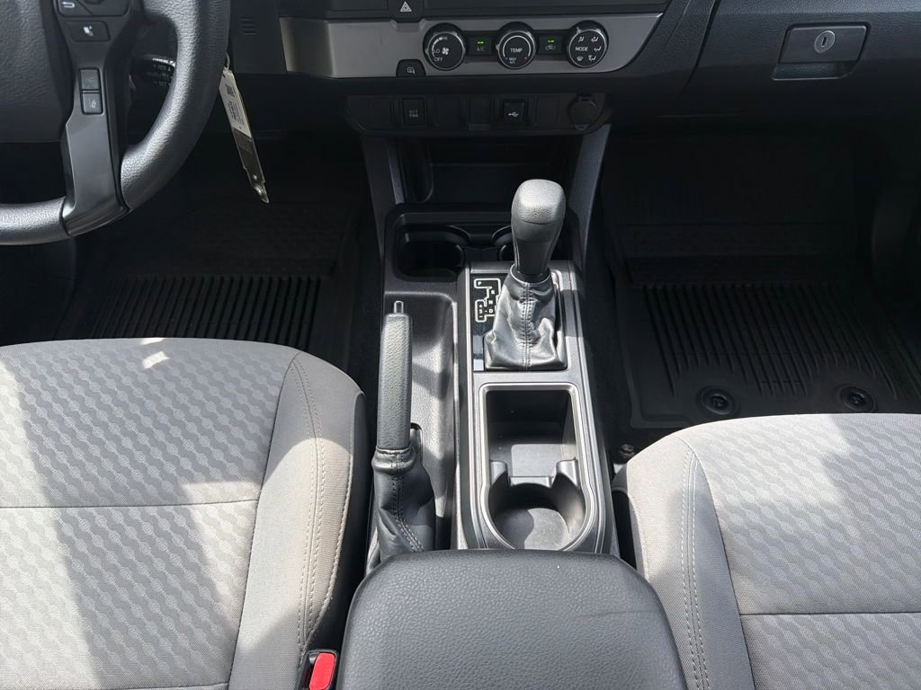 Used 2022 Toyota Tacoma SR image 14