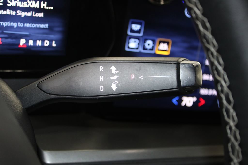 Used 2024 Chevrolet Traverse LT image 40