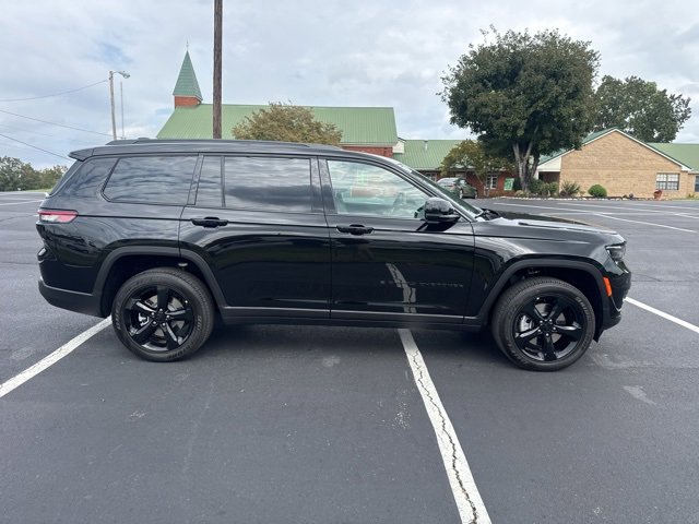 New 2025 Jeep Grand Cherokee L Altitude image 8