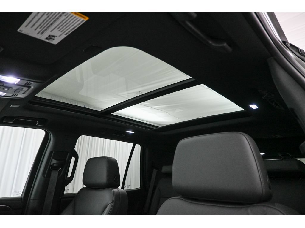 Used 2024 Chevrolet Tahoe Z71 w/ Z71 Off-Road Package AWD/4WD image 13