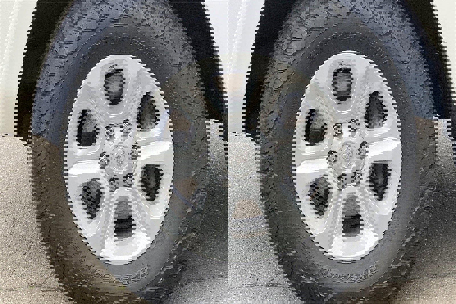 Used 2018 Toyota 4Runner SR5 image 25